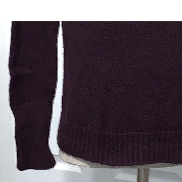 Ann Taylor | Plum Purple Women’s Crewneck Knit Office Sweater - Picture 7 of 7